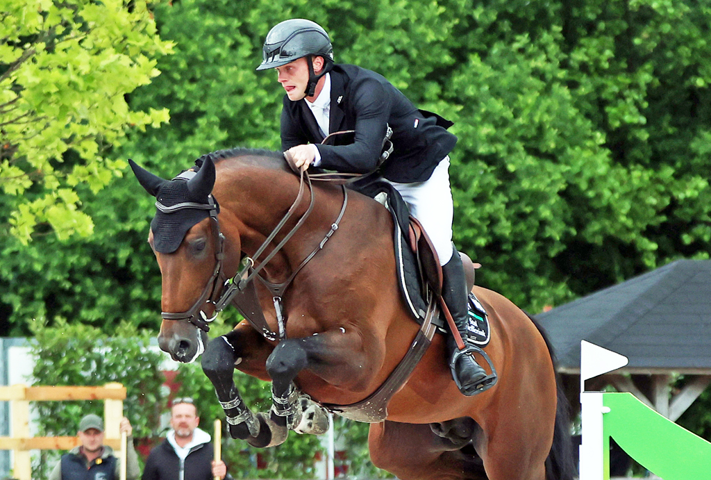 Hessel Hoekstra met VDL Mindset ES.
