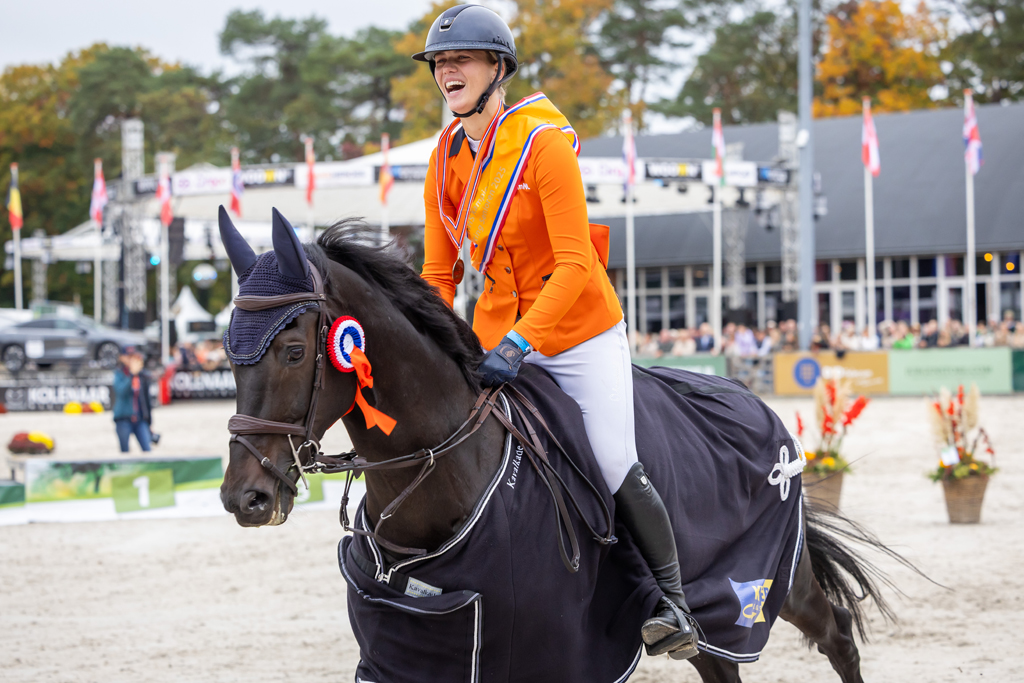 Sterre van Houte met Crossborder Radar Love in Boekelo. Foto © Ashley Claus.