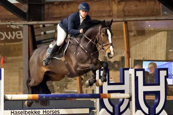 Jordy Wilken met Excellence