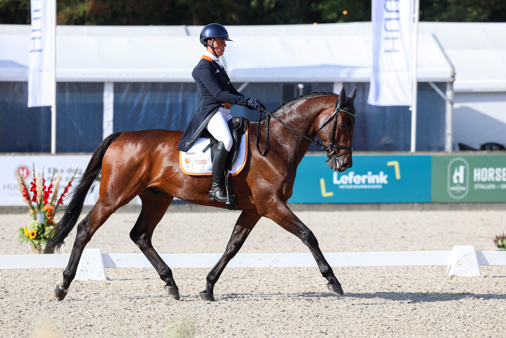 Merel Blom met Diego TH.