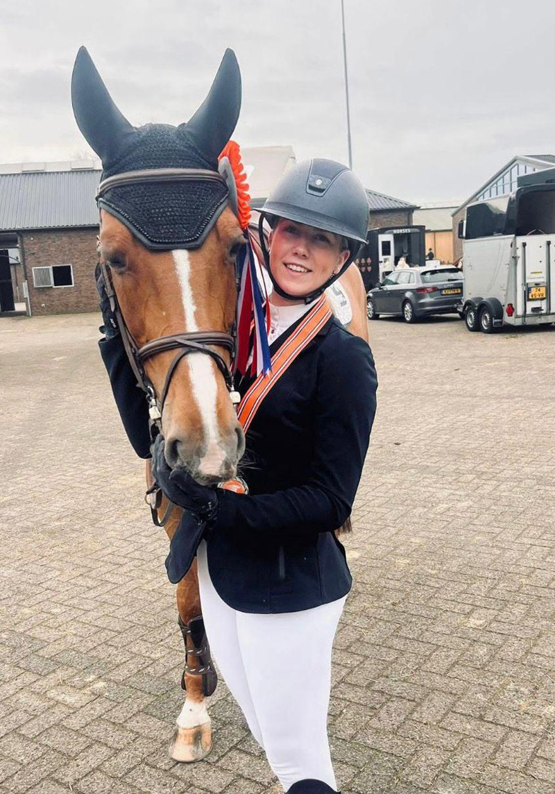 Sanne Schröder met Gladiator.