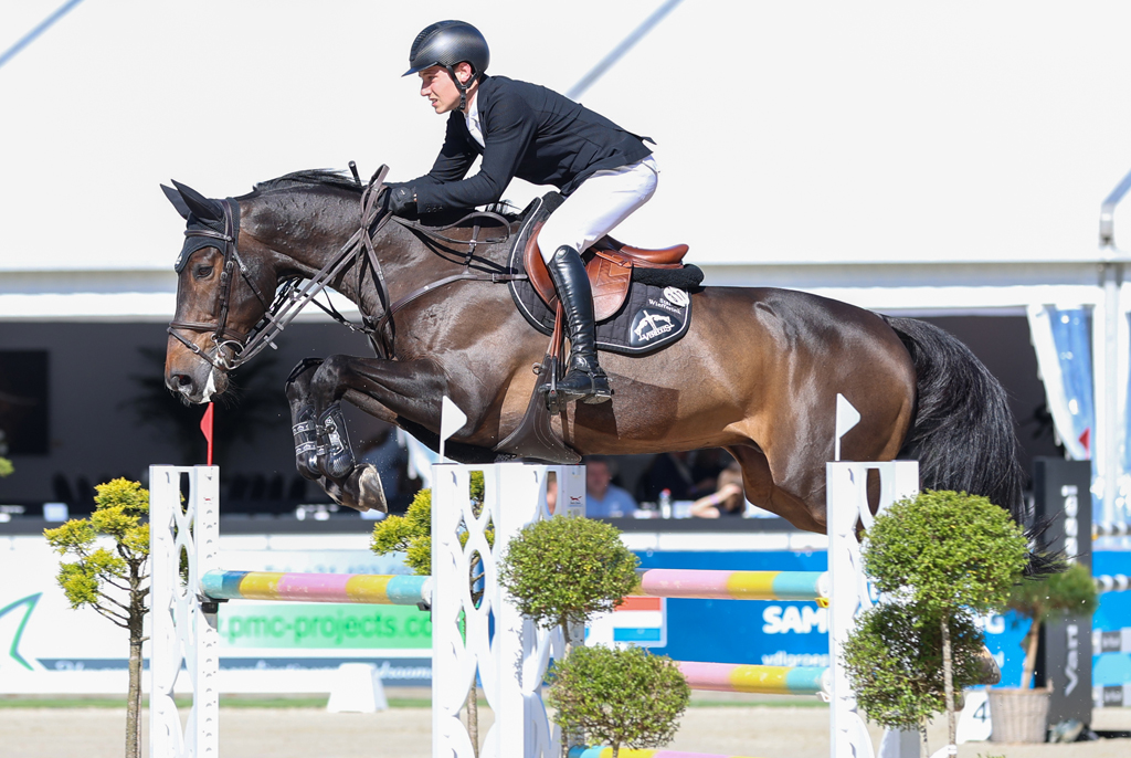 Wesley ter Harmsel met Limit B. Foto © Ashley Claus.